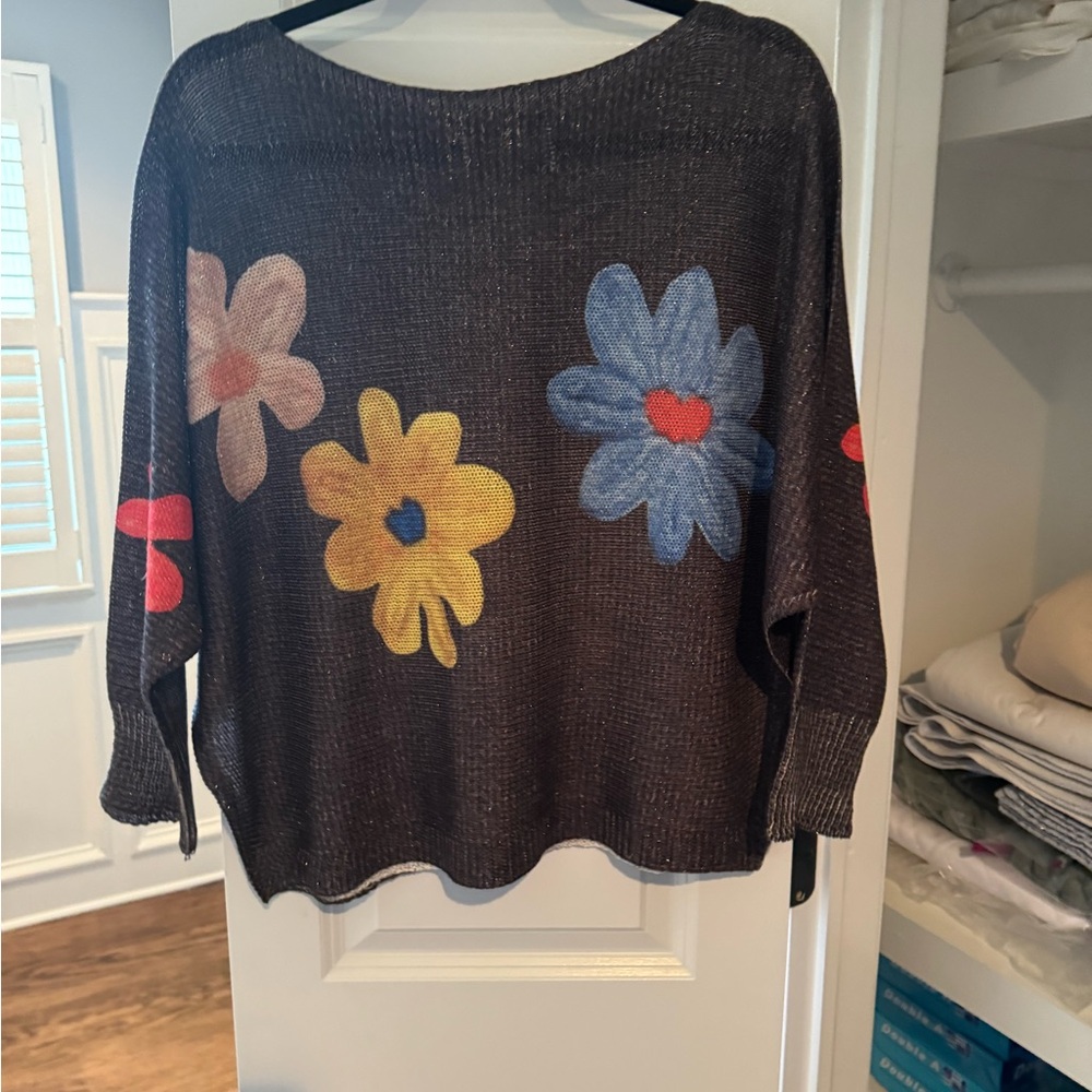 LIGHTWEIGHT SUMMER SWEATER